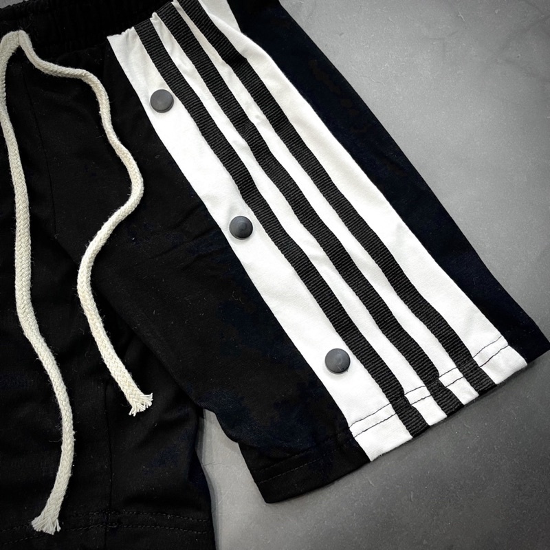 Bộ short phối tay ESSENTIALS bé trai-đen