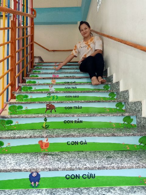 Decal dán cầu thang chủ đề con vật