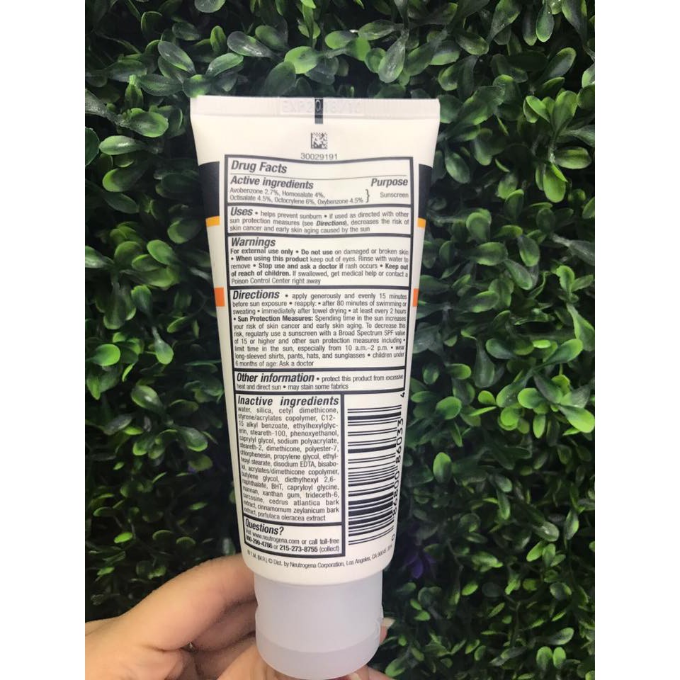 KEM CHỐNG NẮNG NEUTROGENA CLEAR FACE SPF 55 88ml