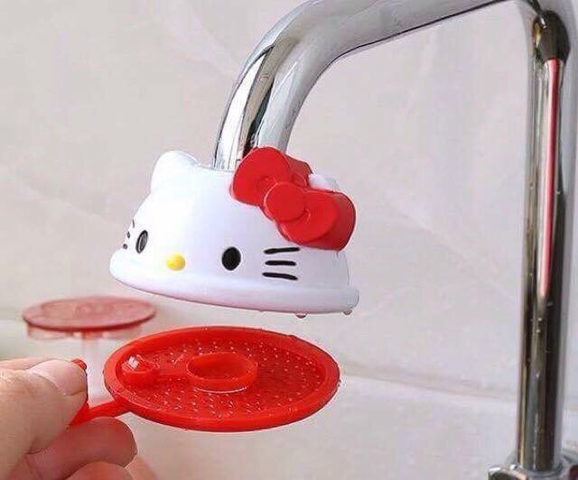 Vòi nước Hello Kitty và Doraemon