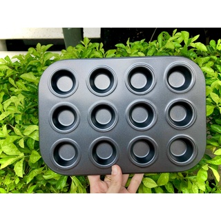 Khuôn cupcake 12 lỗ màu đen