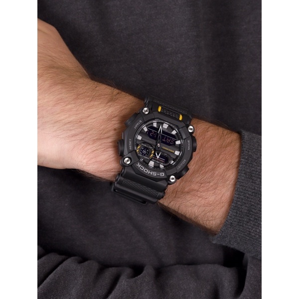 Đồng hồ nam Casio G-SHOCK GA-900-1A chống va đập chính hãng
