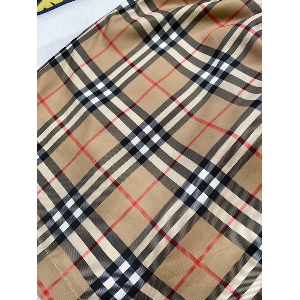 Quần short kẻ caro mẫu mới hè cho nam thương hiệu Burberry cao cấp