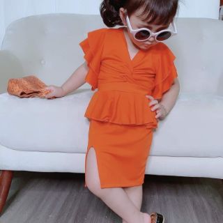 Đầm bé gái dễ thương