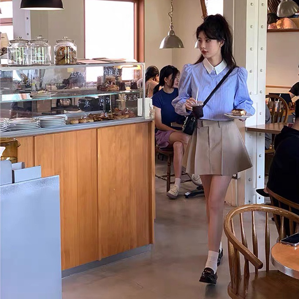 Áo sơ mi nữ Hàn Quốc, Áo sơ mi kẻ sọc dáng lửng phối cổ đức trắng thanh lịch
