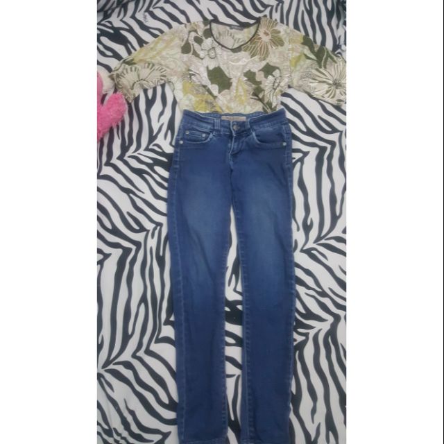 Thanh lý set trang phục size S quần size 27