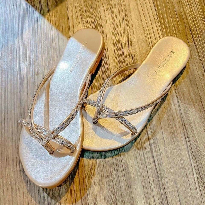 DÉP LÊ NỮ QUAI MẢNH ĐÁ KẸP NGÓN