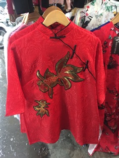 GẤM ĐỎ THÊU HOẠ TIẾT