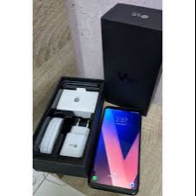 Xả hàng điện thoại lg v30 ram4/64gb mới nhập khẩu chính hãng