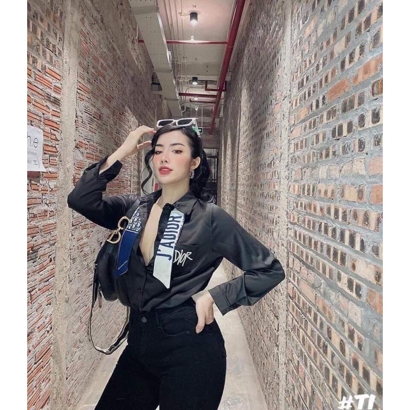 [Mã WASTUP giảm 10% tối đa 30K đơn 99K] ⚡️BÁN SỈ⚡️Sơ mi lụa 2 màu kèm khăn rời hoạ tiết thêu nét | BigBuy360 - bigbuy360.vn