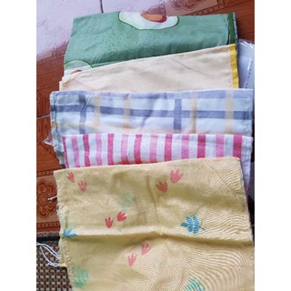 Vỏ gối nằm và vỏ gối ôm poly ( giao mẫu ngẫu nhiên )