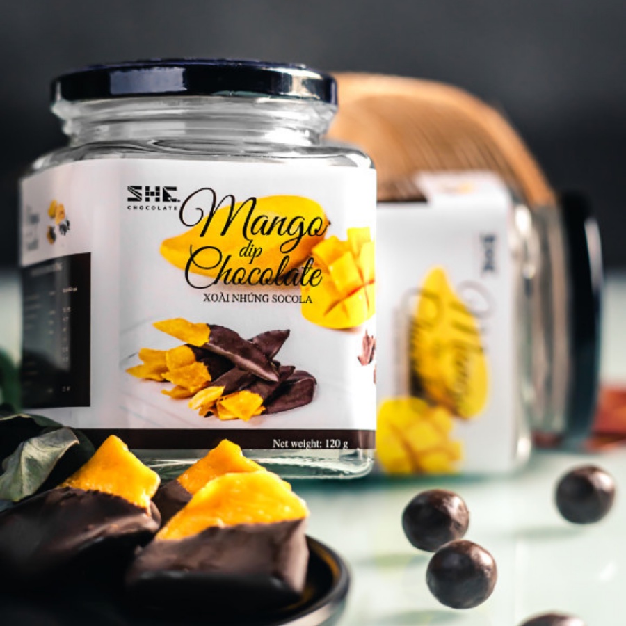 [Siêu ngon] Xoài nhúng Socola - Hũ 120g - SHE Chocolate - Thơm ngon, tốt cho sức khỏe. Đặc biệt làm quà tặng hoặc ăn vặt