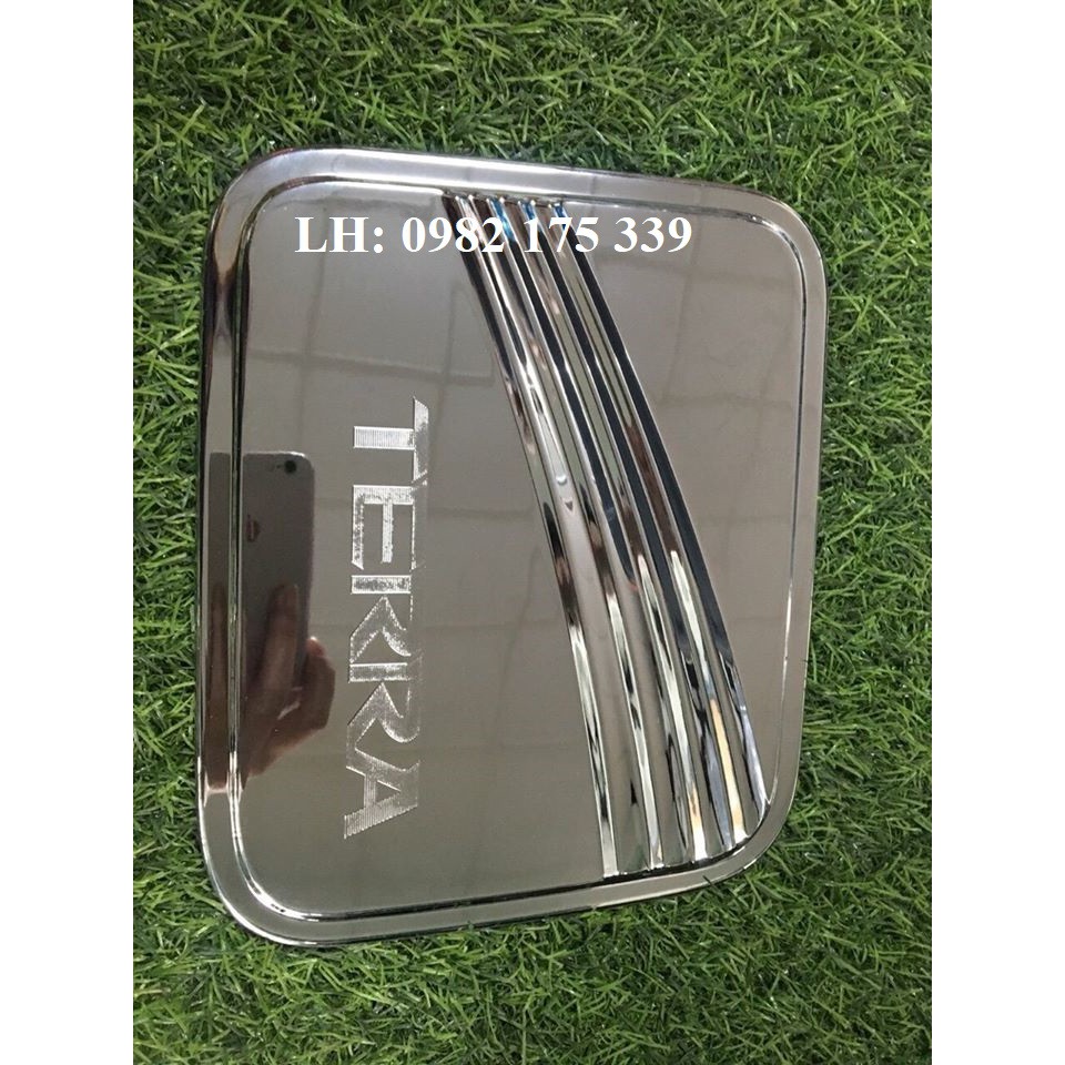 Ốp nắp xăng NISSAN TERRA 2018-2019