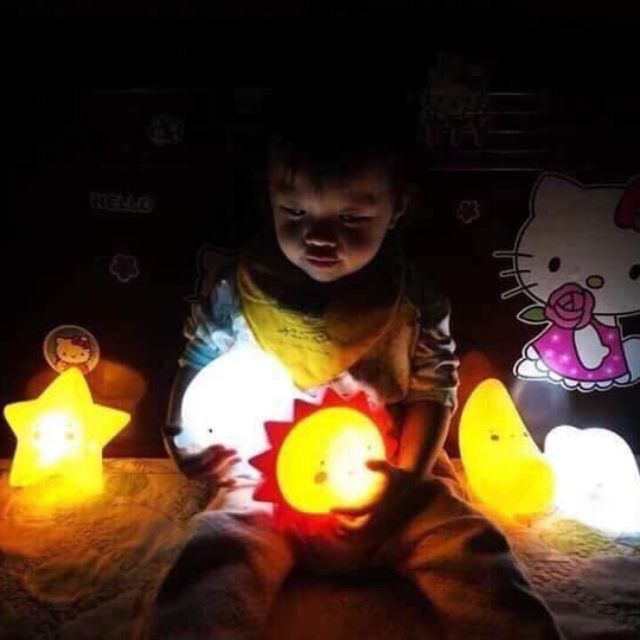 Đèn  ngủ  trăng sao cho e bé