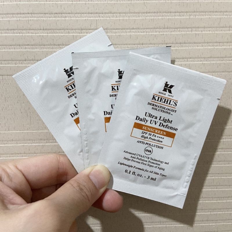 Kem chống nắng Kiehl’s Ultra Light Daily UV Defense SPS 50 PA++++ 3ml | Vinie.minisize [Sample-Có sẵn] | BigBuy360 - bigbuy360.vn