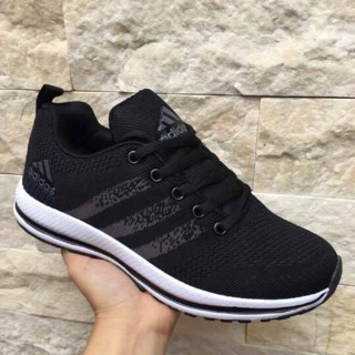 Giày thể thao nam nữ giá rẻ