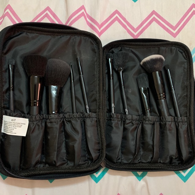 Cọ make up nhiều loại