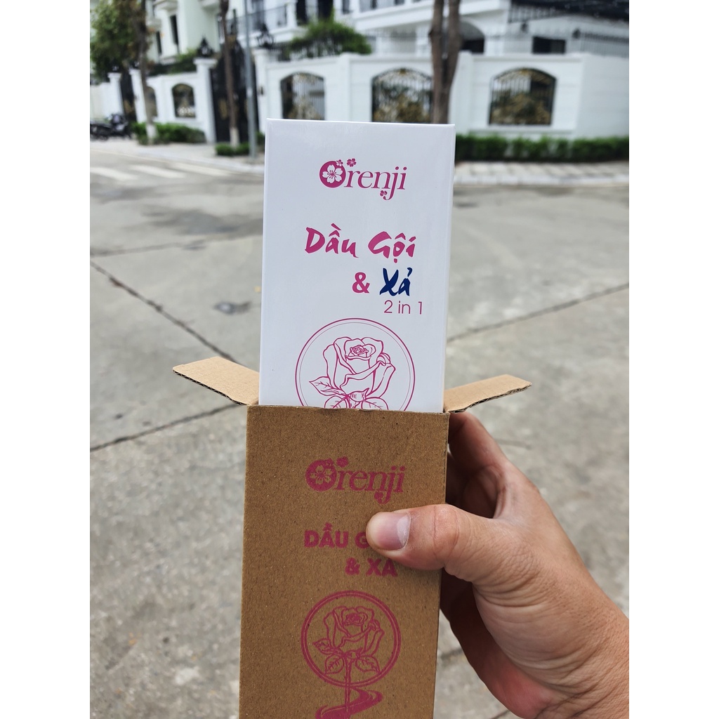 Dầu gội đầu cho tóc gàu, nấm tinh dầu Hoa Hồng Orenji 500ml