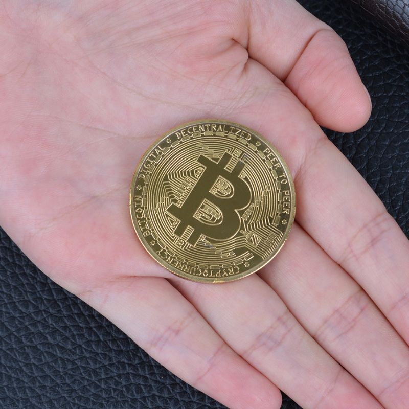 Đồng Tiền May Mắn Bitcoin Mạ Vàng 24 + Hộp Nhựa Đi Kèm
