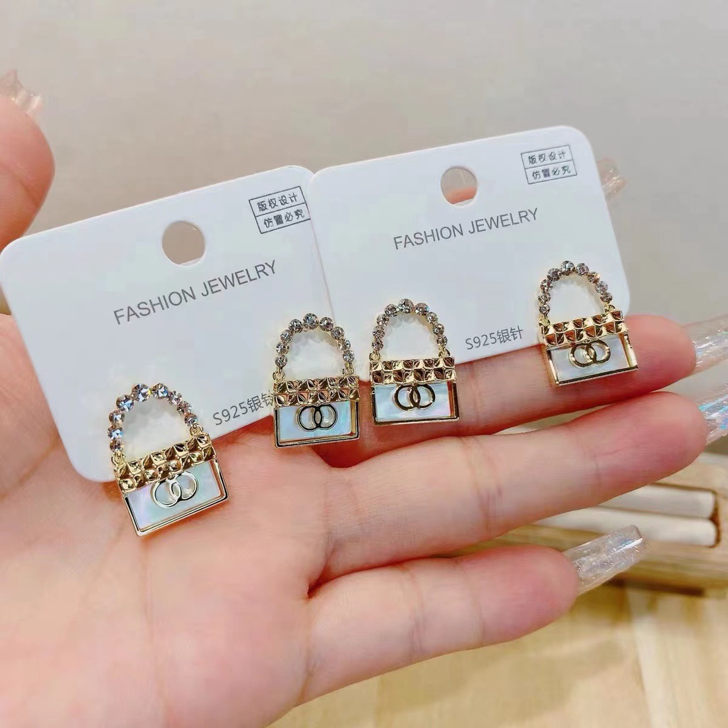 Khuyên tai xích phối trái tim điệu đà cho bạn gái