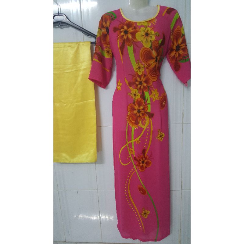 Áo dài voan hoa kèm quần phi  .eo từ 75cm trở lại