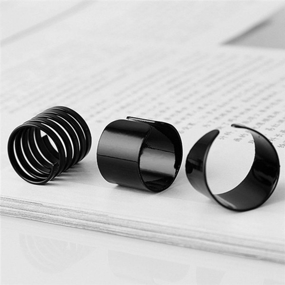 Bộ Nhẫn Đen Xếp Chồng Lên Nhau Thời Trang Cho Nữ