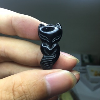 Hồ ly đá obisidian (hắc diệu thạch )