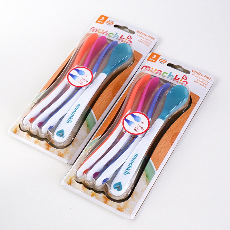 Thìa Ăn Dặm Silicon Báo Nóng Munchkin