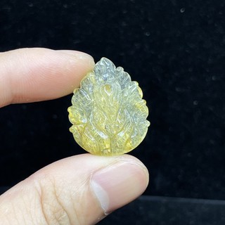 Hồ ly tóc vàng phong thuỷ