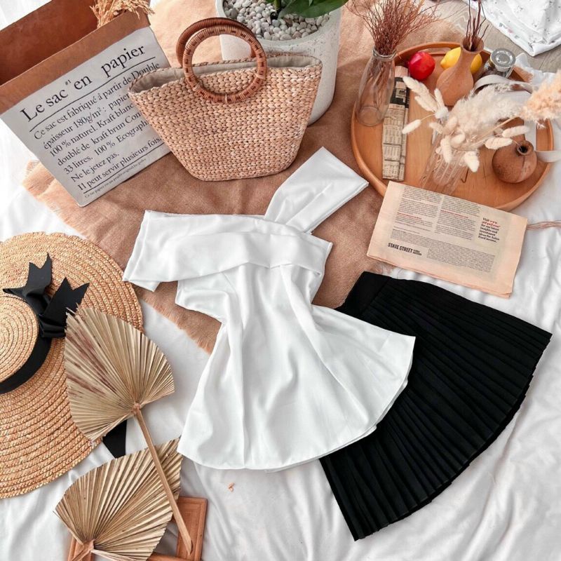 SET ÁO LỆCH VAI + CHÂN VÁY XẾP LY