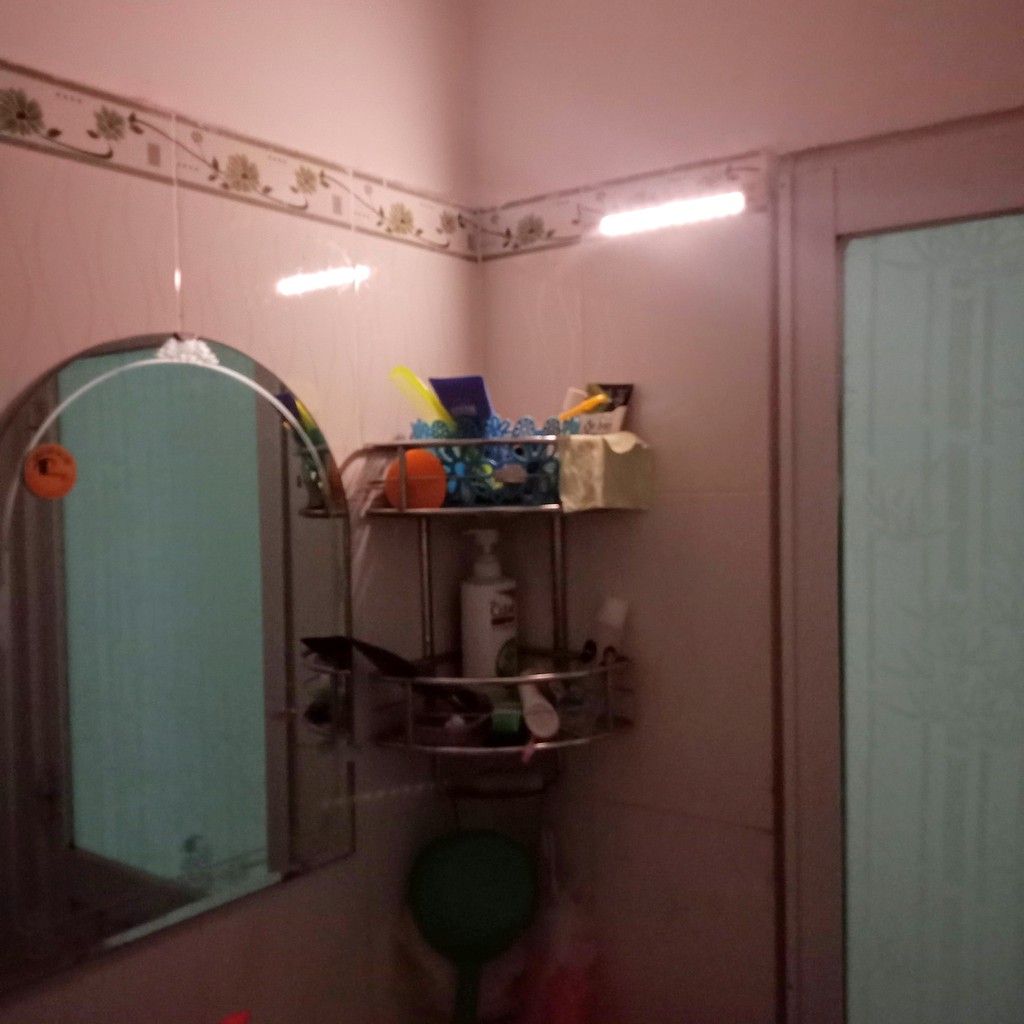 Thanh Đèn LED 10 bóng không dây Dán tủ, Dán tường cảm ứng hồng ngoại