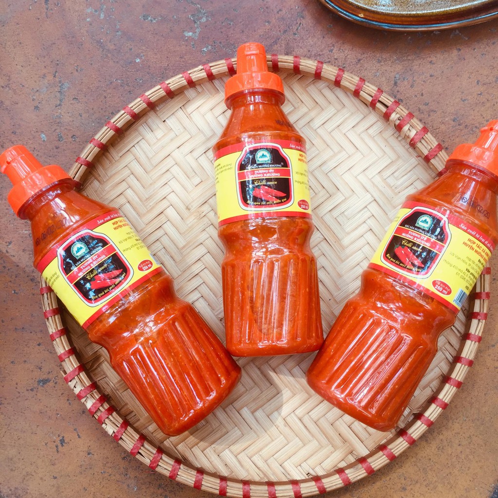 Tương ớt Mường Khương Lào Cai chuẩn vị, chai 250ml tiện sử dụng | BigBuy360 - bigbuy360.vn