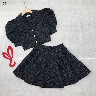 Set áo cổ vest chân váy xòe