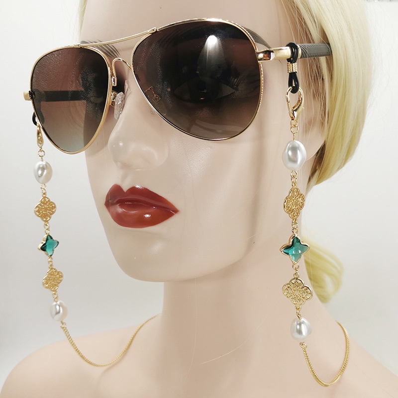 Dây Đeo Mắt Kính Hình Cỏ Bốn Lá Đính Ngọc Trai Thanh Lịch