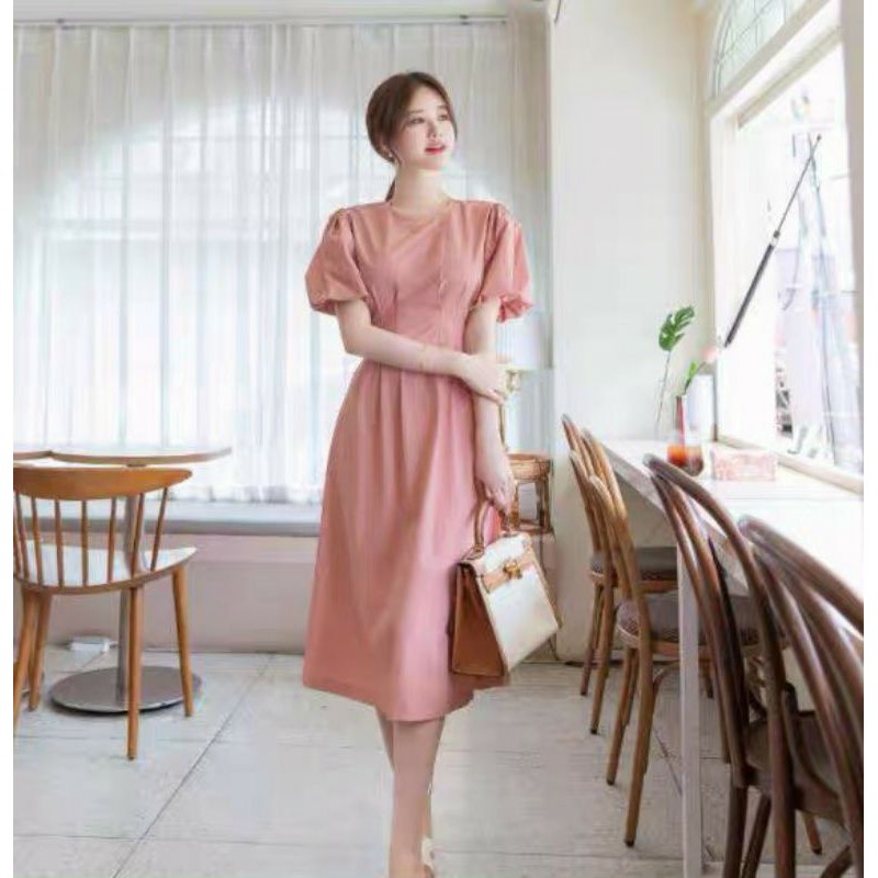 ĐẦM TIỂU THƯ HỒNG