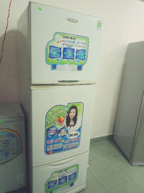 Tủ lạnh Toshiba 220 lít, mới 90%, bền, rẻ, đẹp...