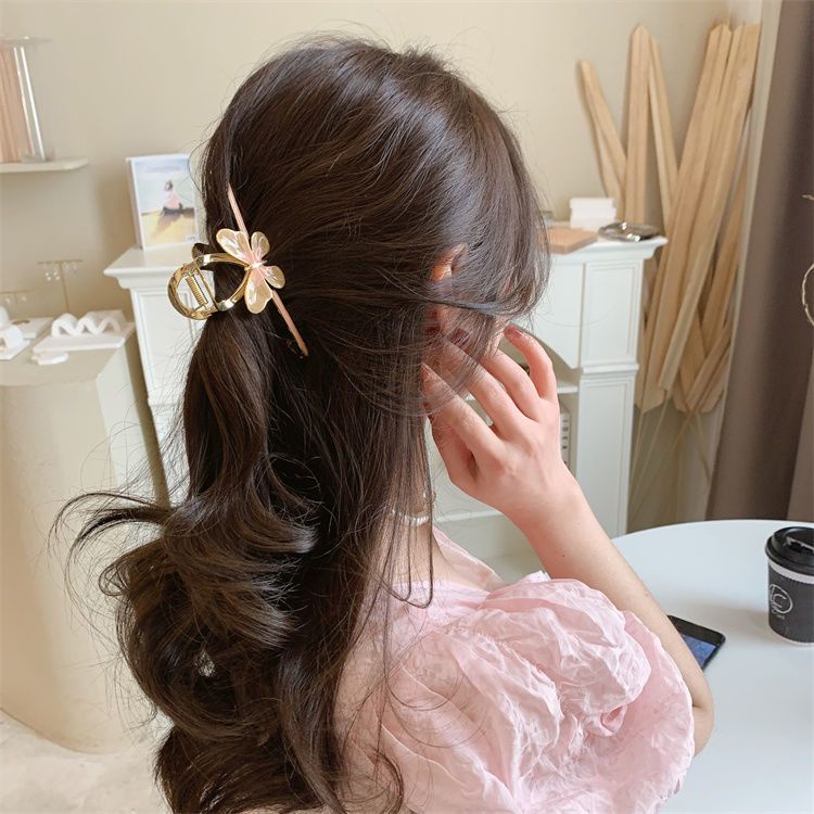 Kẹp tóc DODDER hình bướm màu vàng thiết kế tinh tế thời trang cho nữ