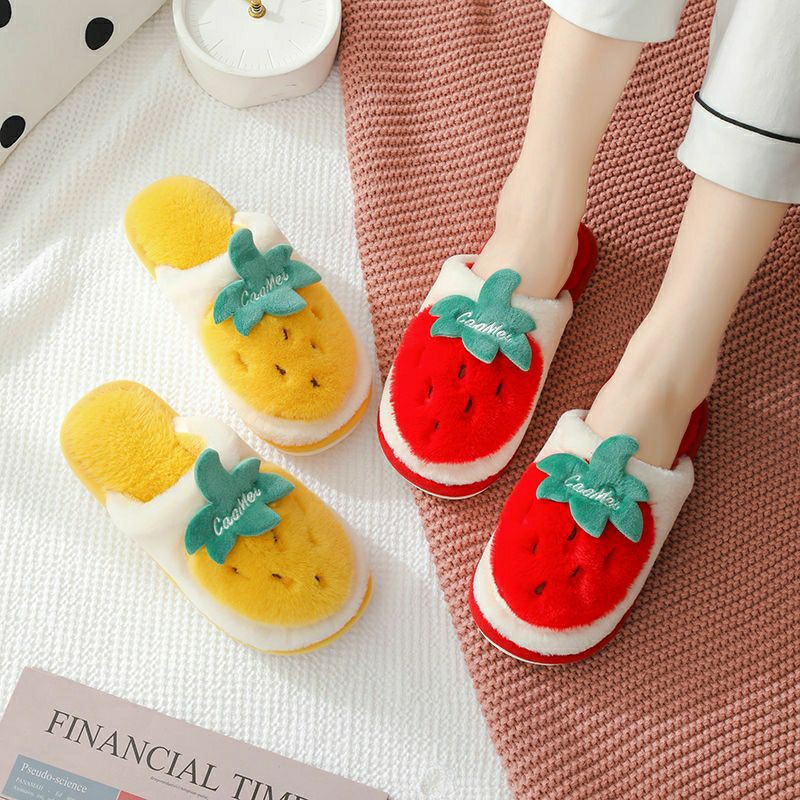 Dép bông đi trong nhà hình dâu