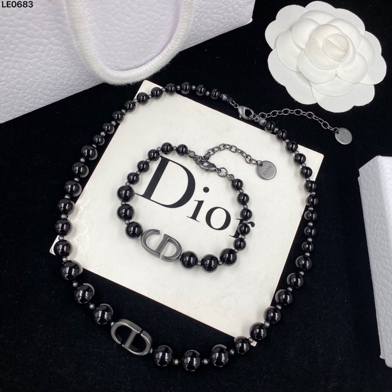 Dây đeo cổ CD đen