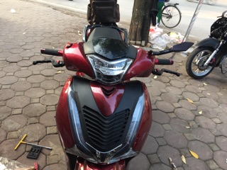 1 đôi tay nắm các bon xe máy
