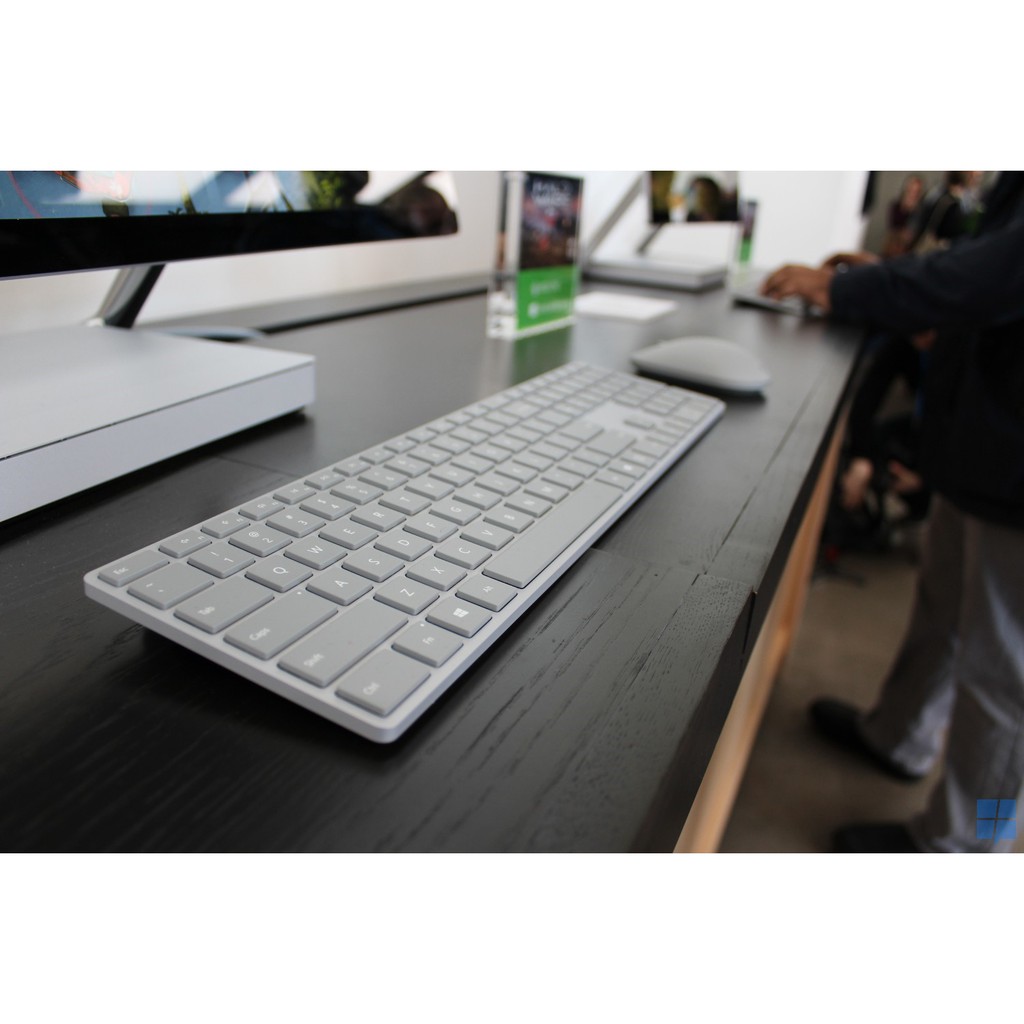 [Mã 55ELSALE1 giảm 7% đơn 300K] Bàn Phím Microsoft Surface Keyboard - Hàng Chính Hãng