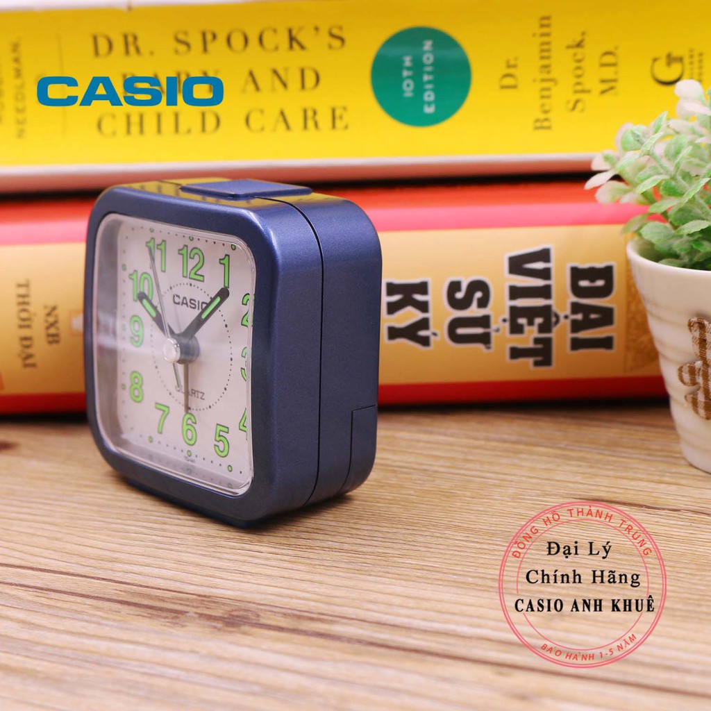 Đồng hồ để bàn Casio TQ-141-2DF có báo thức, dạ quang (6.7 x 6.4 x 3.4 cm)