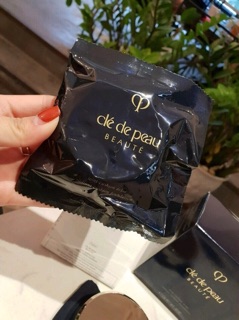 Phấn nước cushion hiệu Cle De Peau Nhật