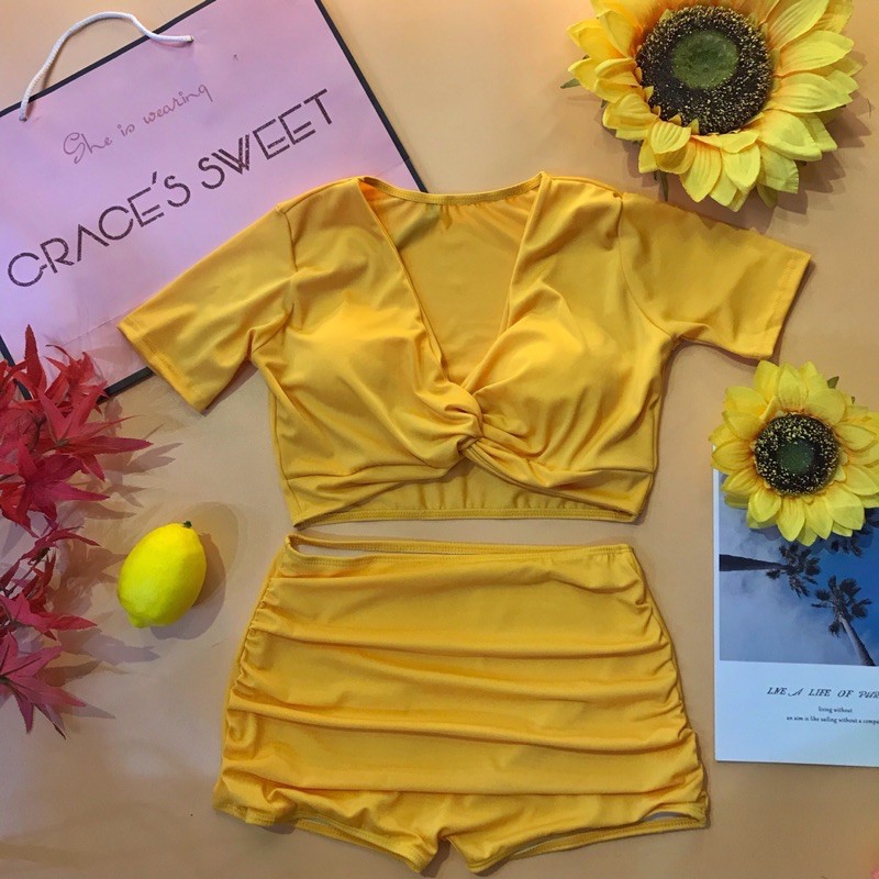 bikini hai mảnh áo croptop cộc tay sẵn mút nâng ngực quần đùi nhún che bụng | BigBuy360 - bigbuy360.vn