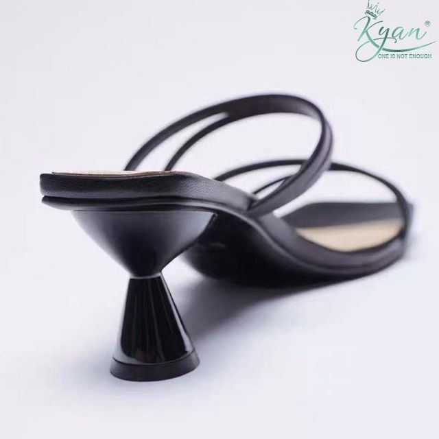 Giày Sandal Cao Gót Nữ 5 Phân Kyan, Mũi Vuông Phối Dây Quai Mảnh, Guốc Cao Phong Cách Hàn Quốc Mã SD0121302AK38