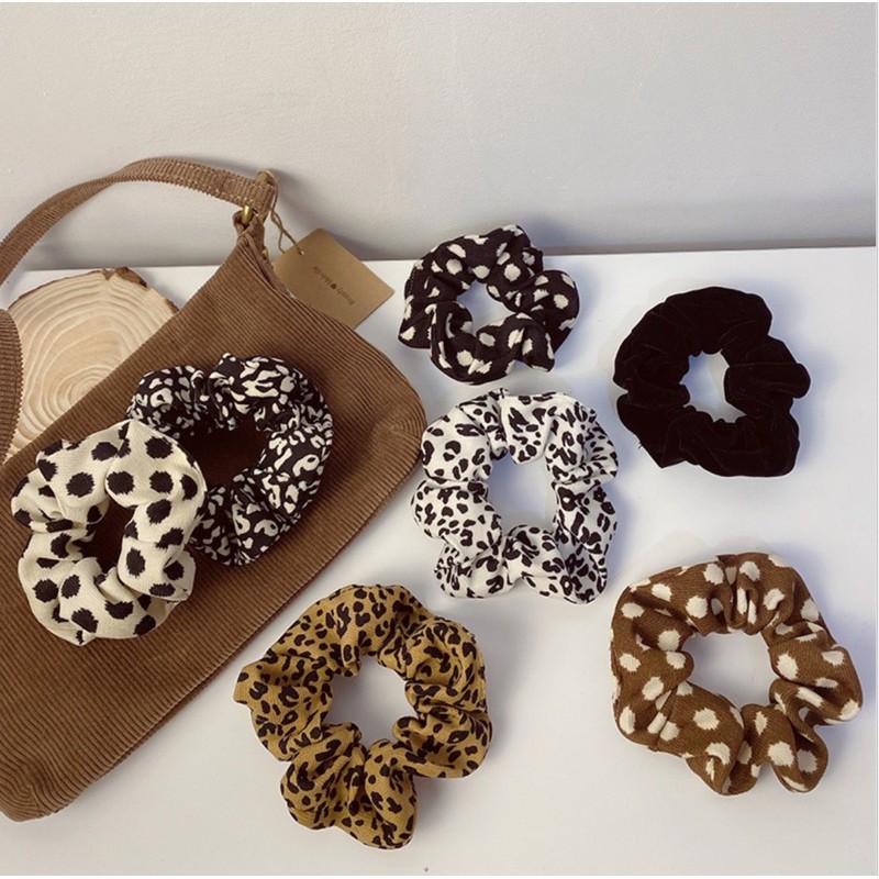 Scrunchies cột tóc vải hoạ tiết cá tính thời trang