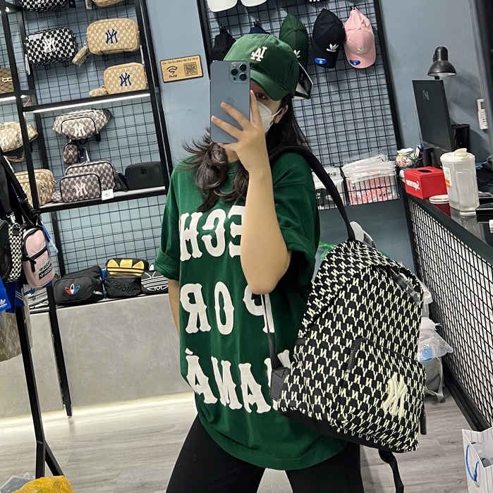 ✅  Balo NY NEW YORK YANKEES MONOGRAM BACKPACK Black 32BG10941-50L CÓ SẴN HÀNG | CHUẨN XUẤT DƯ 1:1