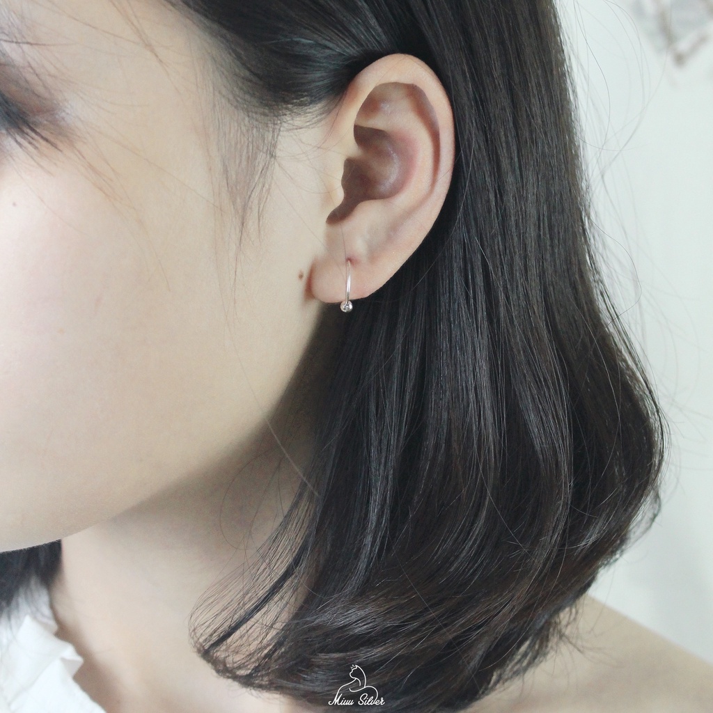 Bông tai nữ Miuu Silver vòng tròn đính bi cố định