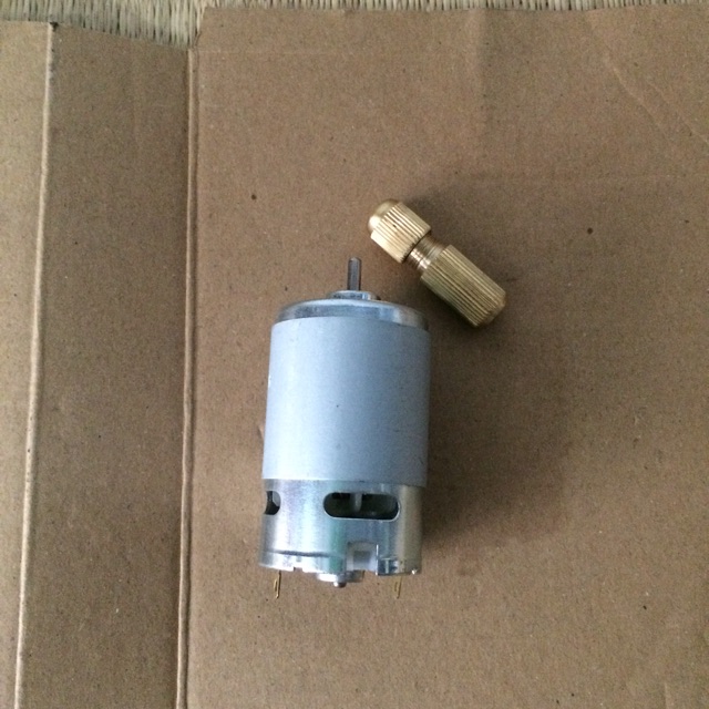 _Mô Tơ 775 /550W/12V có kẹp mũi khoan