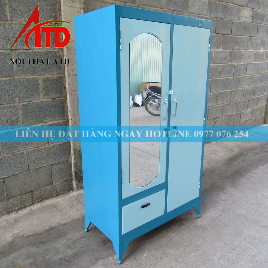 Tủ sắt đựng quần áo giá rẻ 2 cửa màu xanh da trời phun sơn chống gỉ, khoang treo đồ 2 ngăn rộng rãi